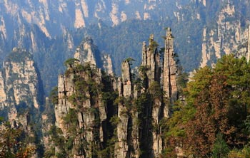 長沙出發(fā)到黃龍洞、張家界森林公園、天門山、鳳凰五日游